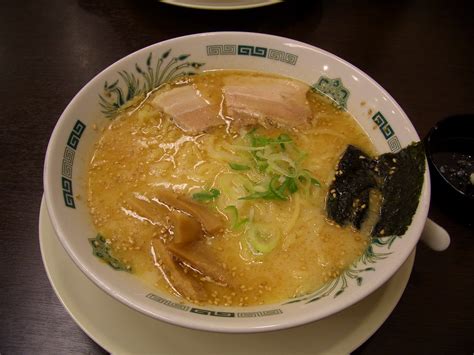 日高屋 東海地方 - ラーメンと地域文化の融合